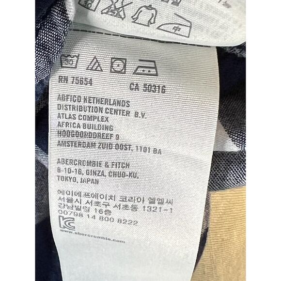 Hollister Classic Plaid Button Up Shirt - Size L - Picture 4 of 7